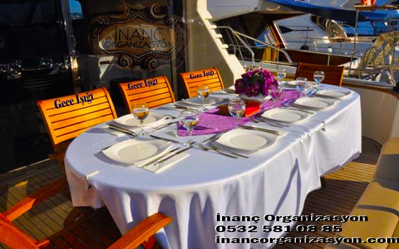 Boğazda yatta tur fiyatları gece ışığı hafta içi