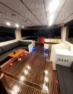 Atar Davet Teknesi 40 kişilik iç mekan oturma alanı