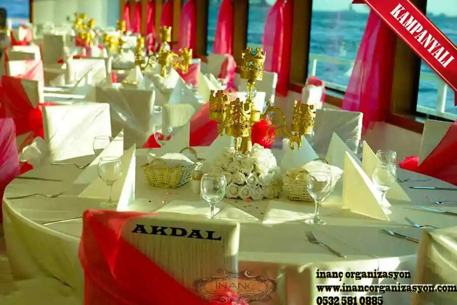 Teknede İslami evlilik kokteyl