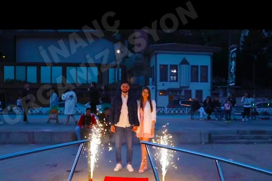 Yatta evlilik teklifleri