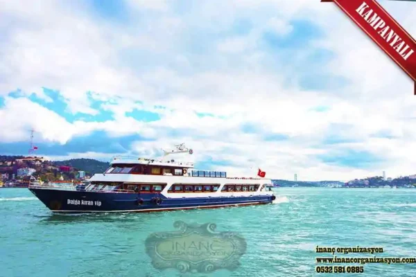 Dalga Kıran Davet Teknesi
