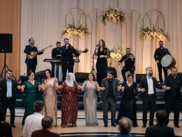 Canlı orkestra eşliğinde düğün sanatçıları kiralama organizasyonu